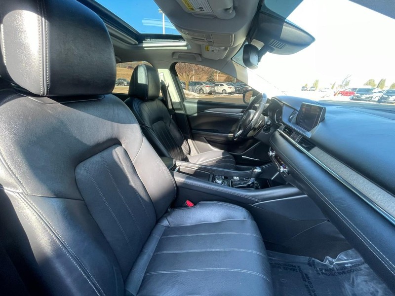 Mazda MAZDA6 Vehicle Image 11