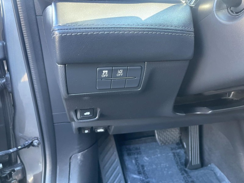 Mazda MAZDA6 Vehicle Image 21