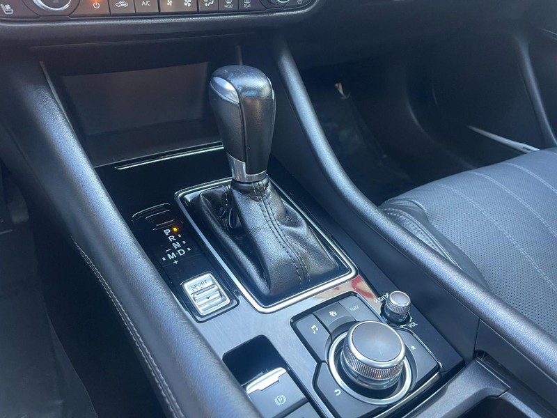 Mazda MAZDA6 Vehicle Image 32