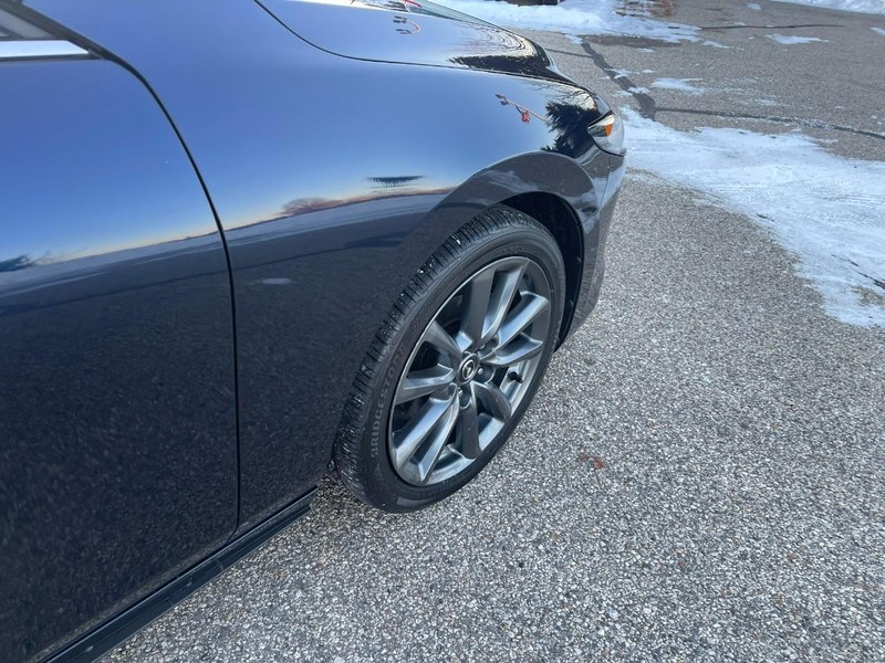 Mazda Mazda3 Hatchback Vehicle Image 05