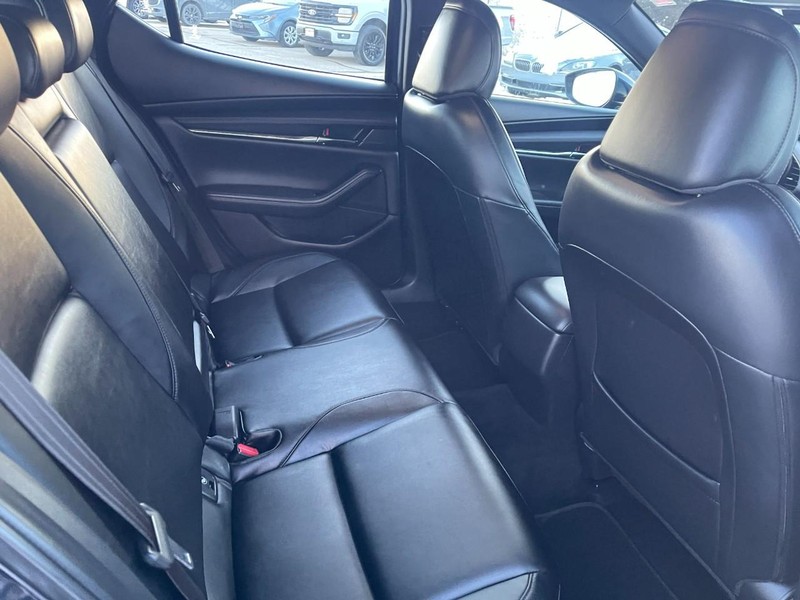 Mazda Mazda3 Hatchback Vehicle Image 10