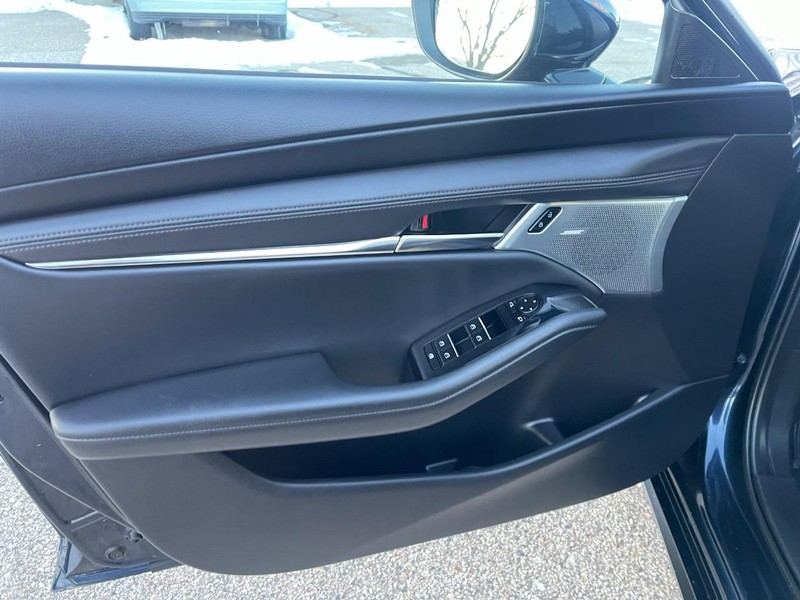 Mazda Mazda3 Hatchback Vehicle Image 19