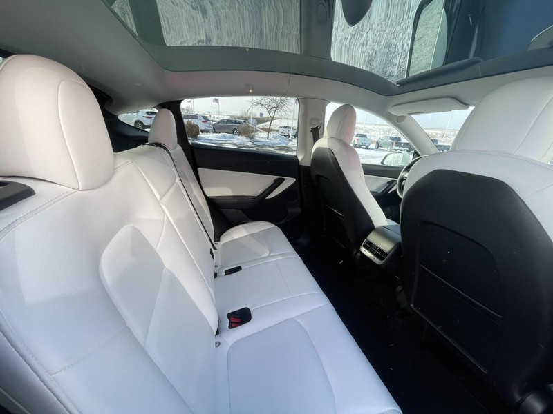 Tesla Model Y Vehicle Image 10