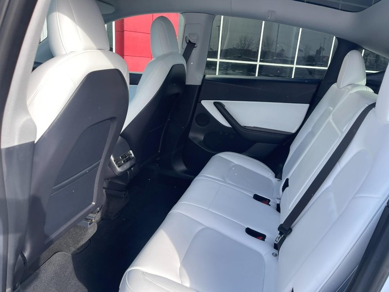 Tesla Model Y Vehicle Image 16