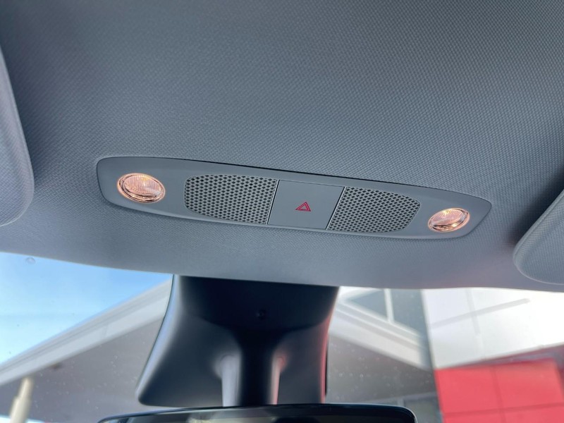 Tesla Model Y Vehicle Image 26