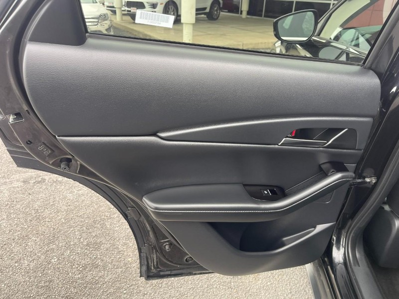 Mazda CX-30 Vehicle Image 18