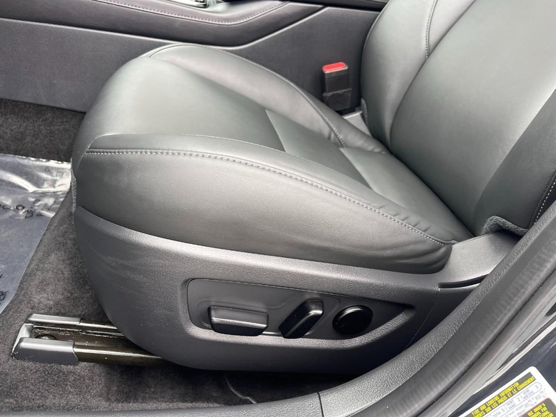 Mazda CX-30 Vehicle Image 21