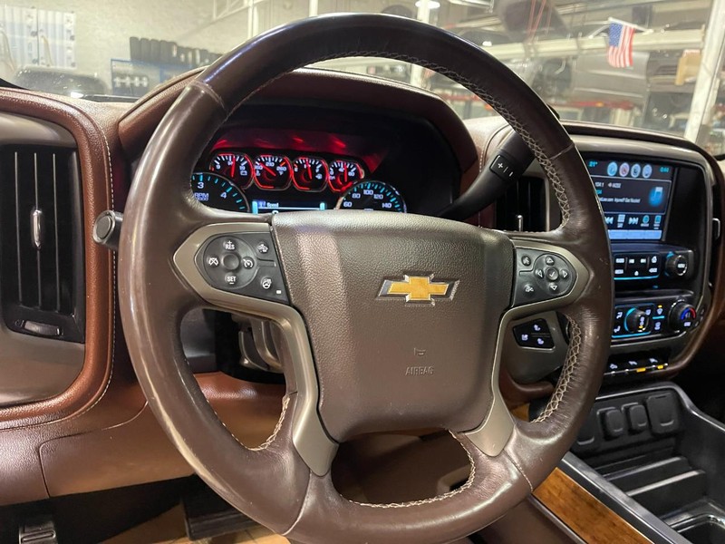 Chevrolet Silverado 1500 Vehicle Image 18