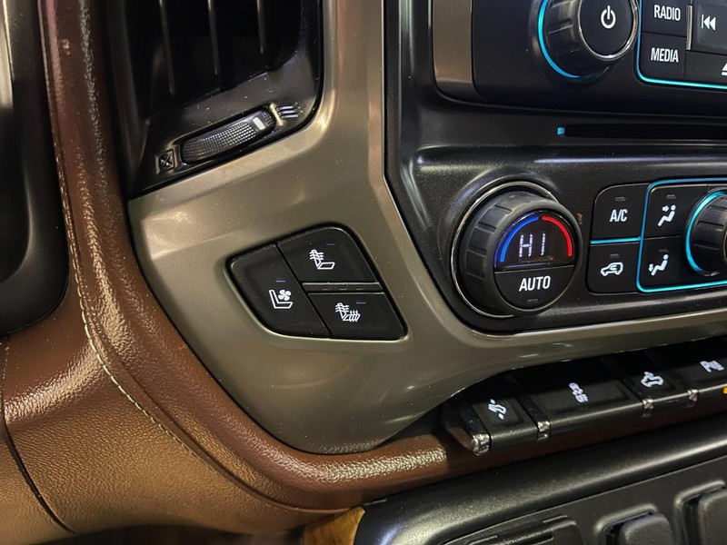 Chevrolet Silverado 1500 Vehicle Image 21