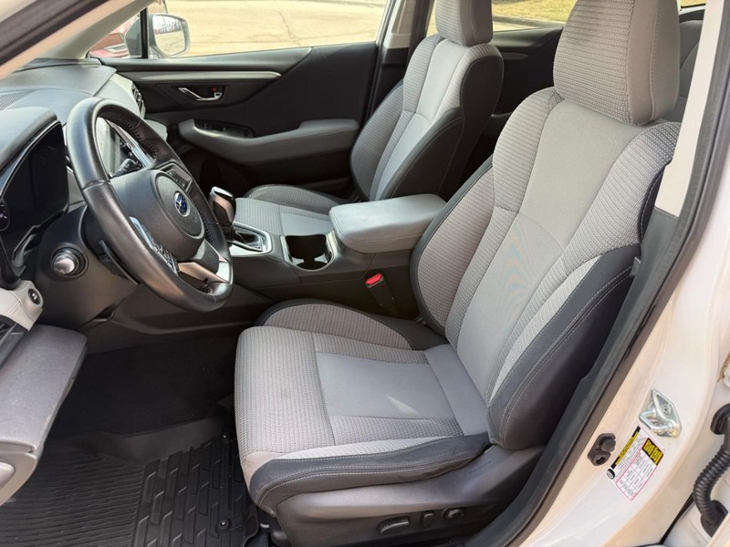 Subaru Outback Vehicle Image 09