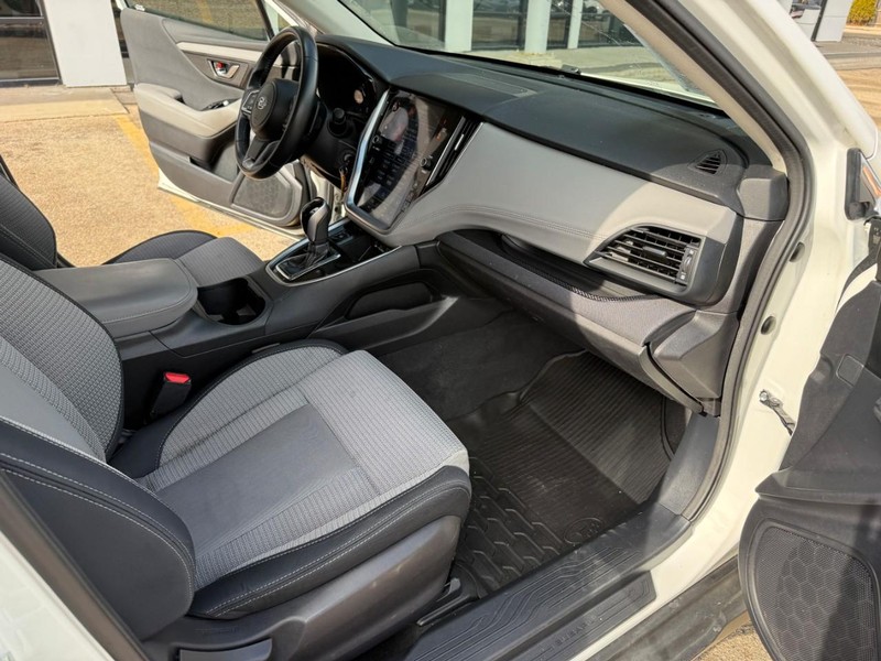 Subaru Outback Vehicle Image 17