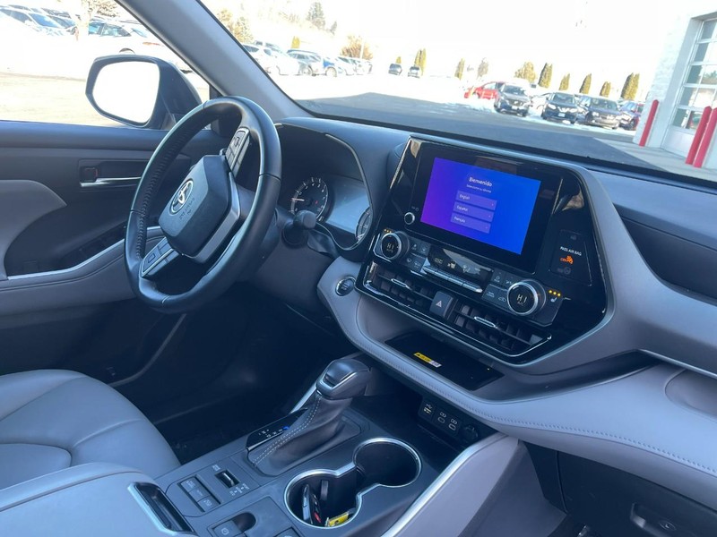 Toyota Highlander Vehicle Image 09