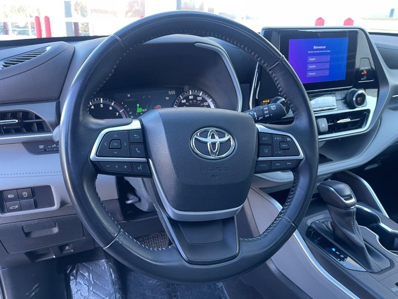 Toyota Highlander Vehicle Image 26