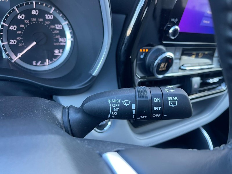 Toyota Highlander Vehicle Image 31