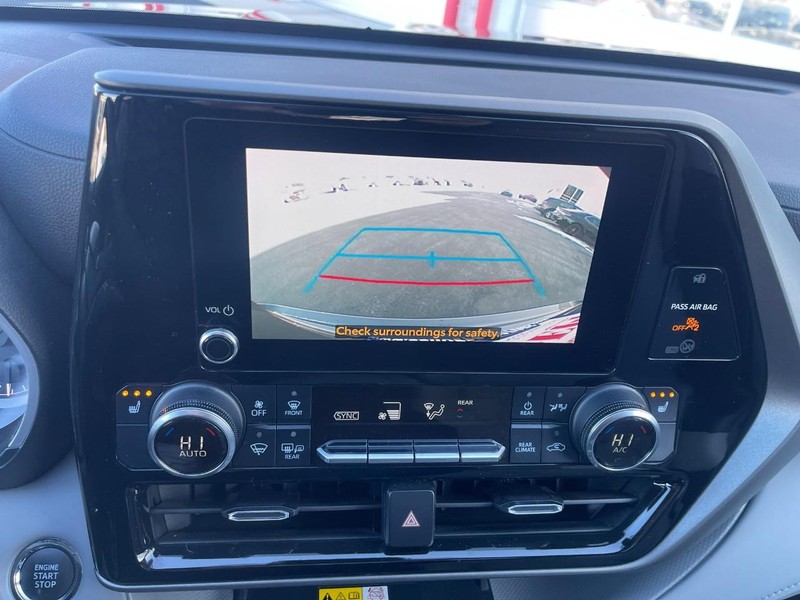 Toyota Highlander Vehicle Image 33