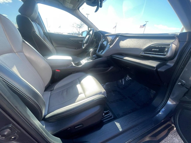 Subaru Outback Vehicle Image 11