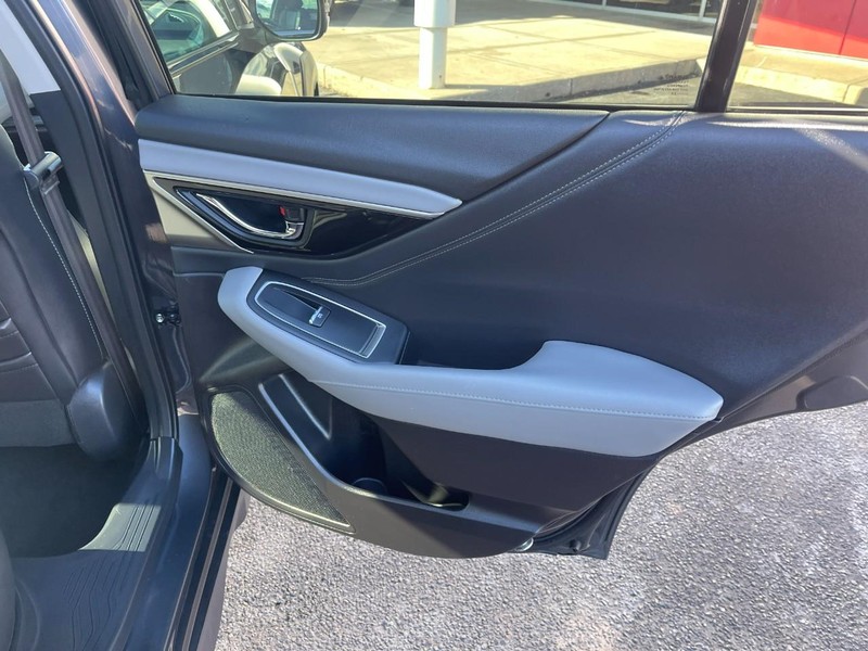 Subaru Outback Vehicle Image 16