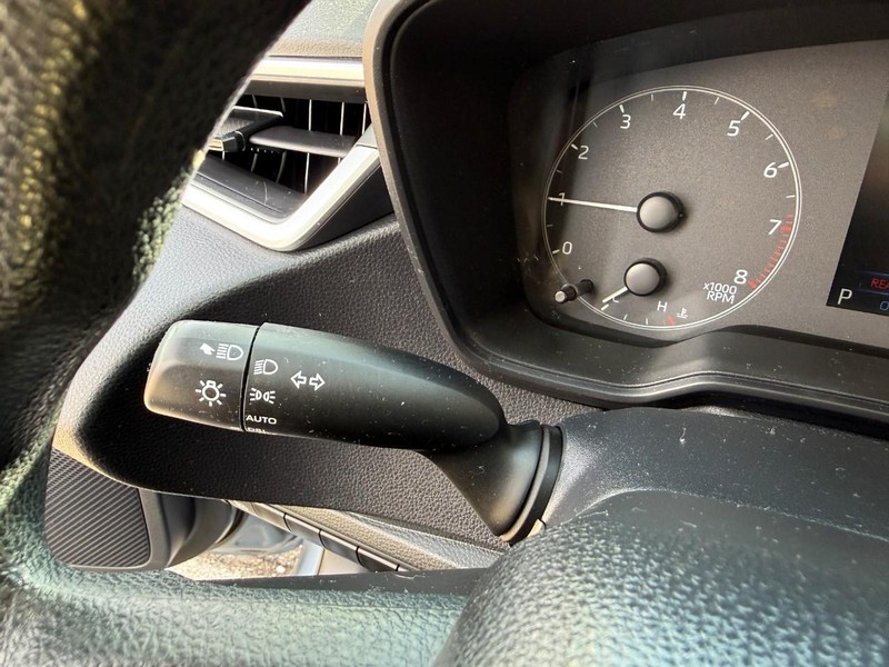 Toyota Corolla Vehicle Image 19