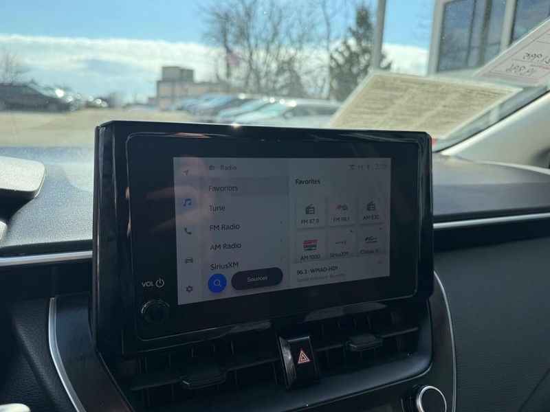 Toyota Corolla Vehicle Image 23