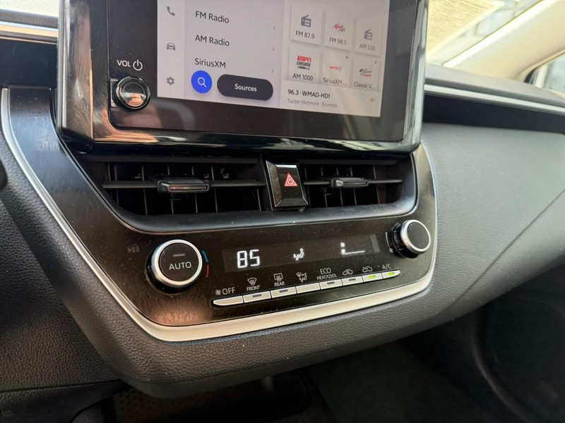 Toyota Corolla Vehicle Image 24