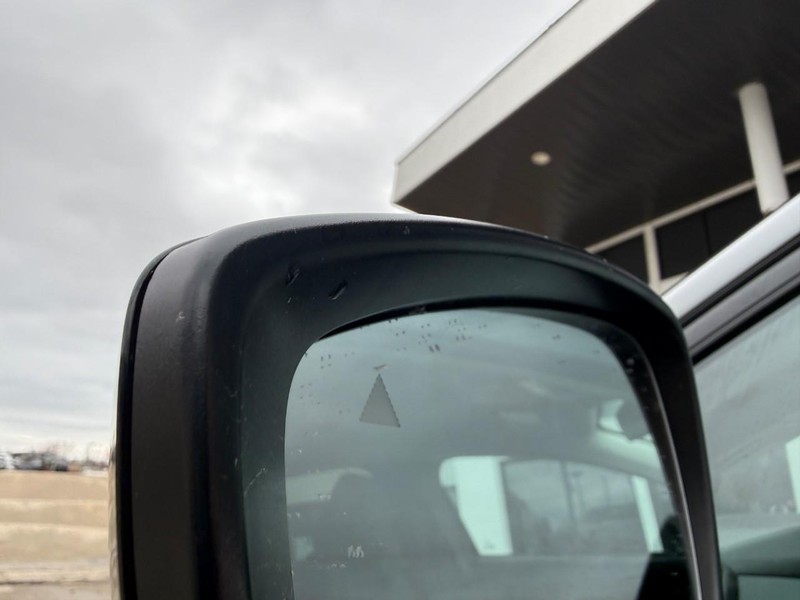 Mazda CX-30 Vehicle Image 32