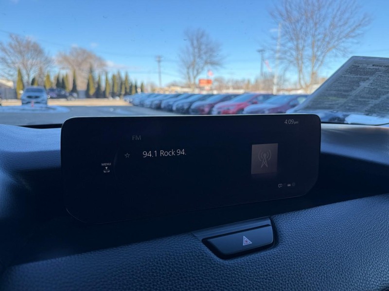 Mazda CX-90 Vehicle Image 29