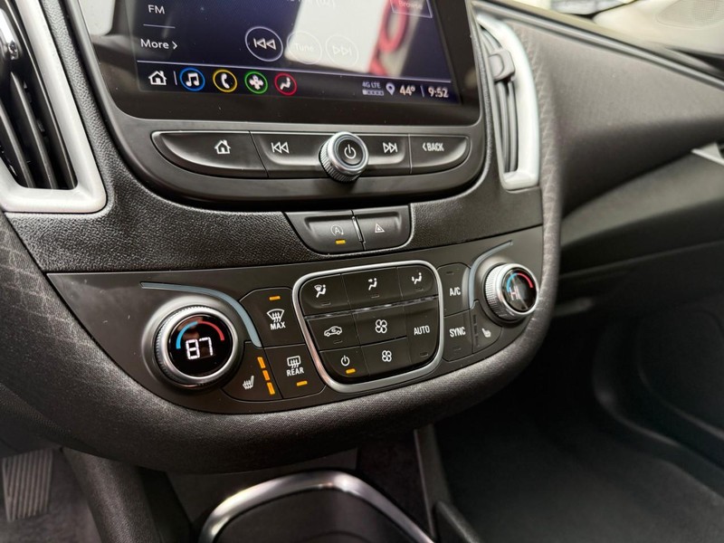 Chevrolet Malibu Vehicle Image 26