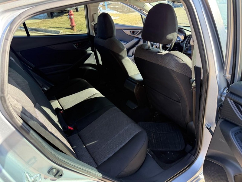 Subaru Impreza Vehicle Image 15