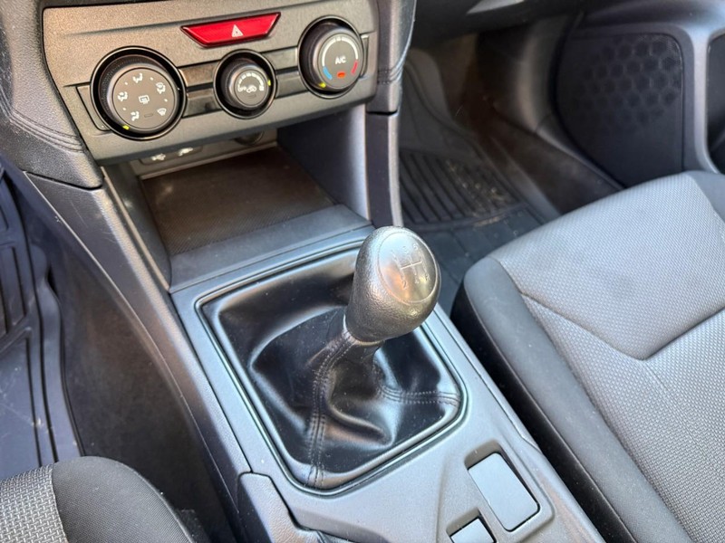 Subaru Impreza Vehicle Image 27