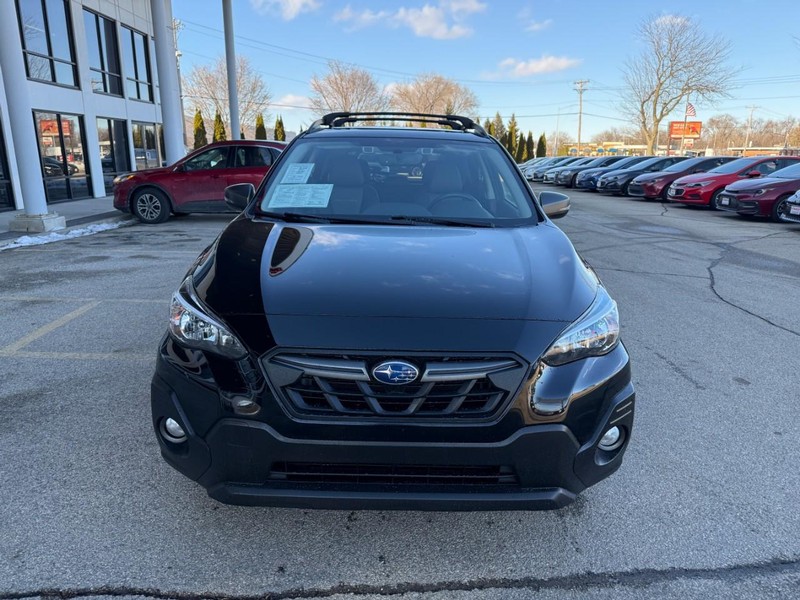 Subaru Crosstrek Vehicle Image 02