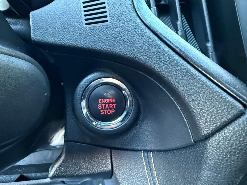 Subaru Crosstrek Vehicle Image 28