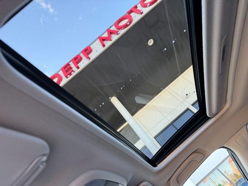 Subaru Crosstrek Vehicle Image 32