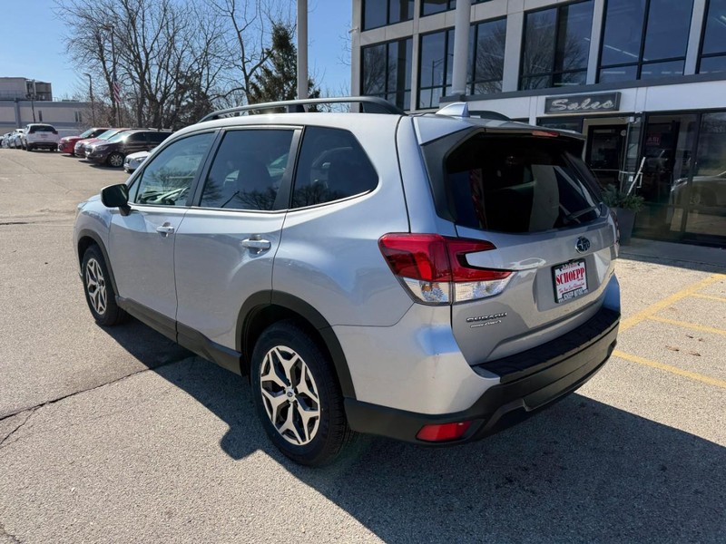 Subaru Forester Vehicle Image 07