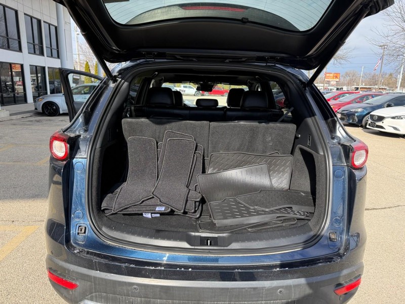 Mazda CX-9 Vehicle Image 14