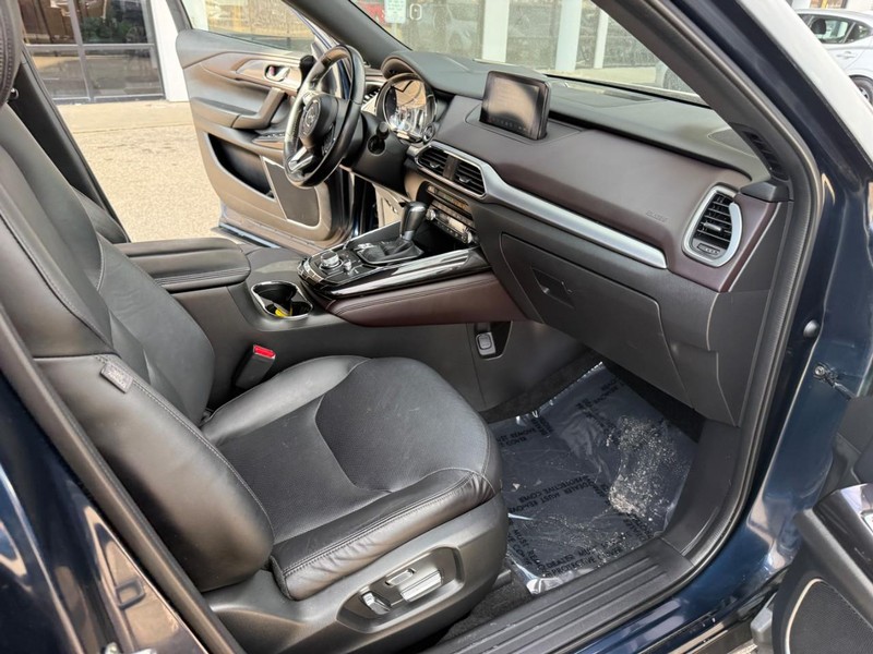 Mazda CX-9 Vehicle Image 19