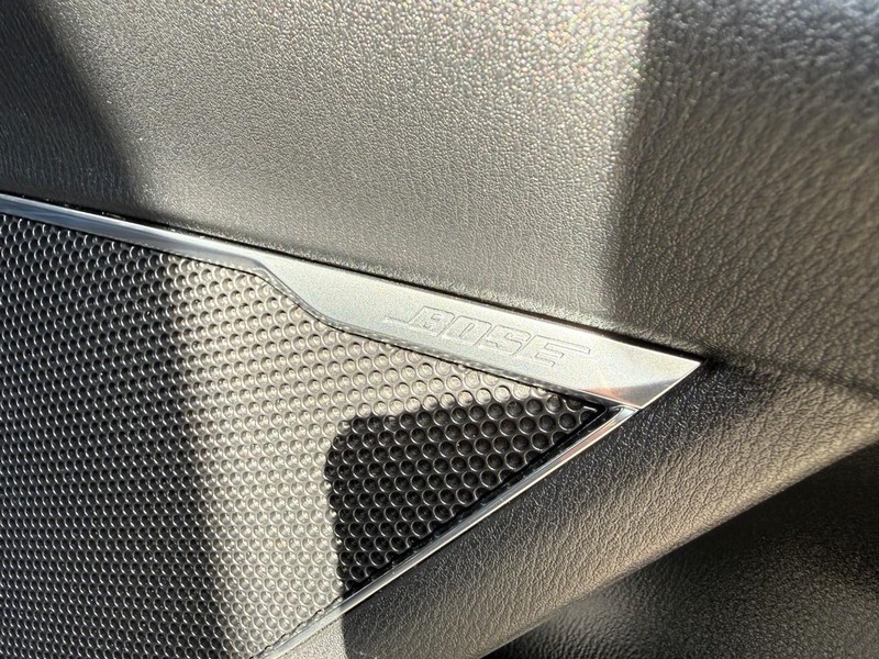 Mazda CX-9 Vehicle Image 20