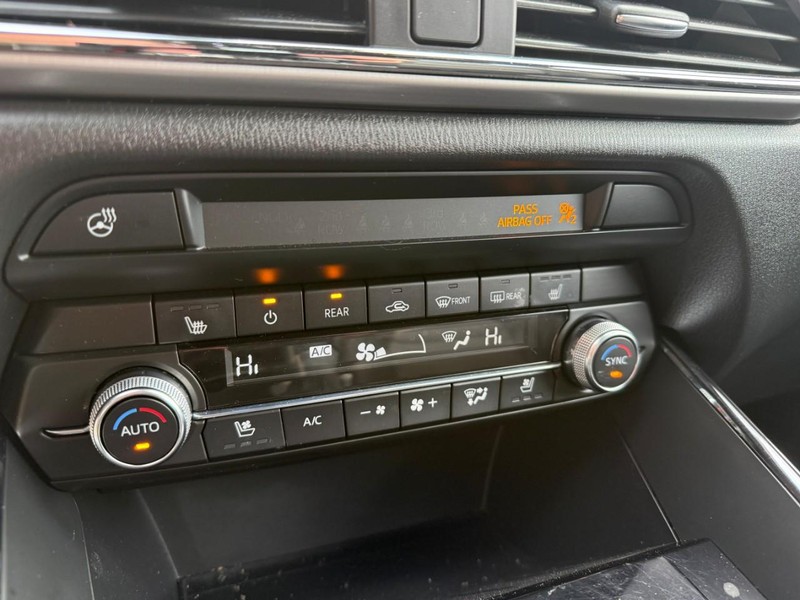 Mazda CX-9 Vehicle Image 30