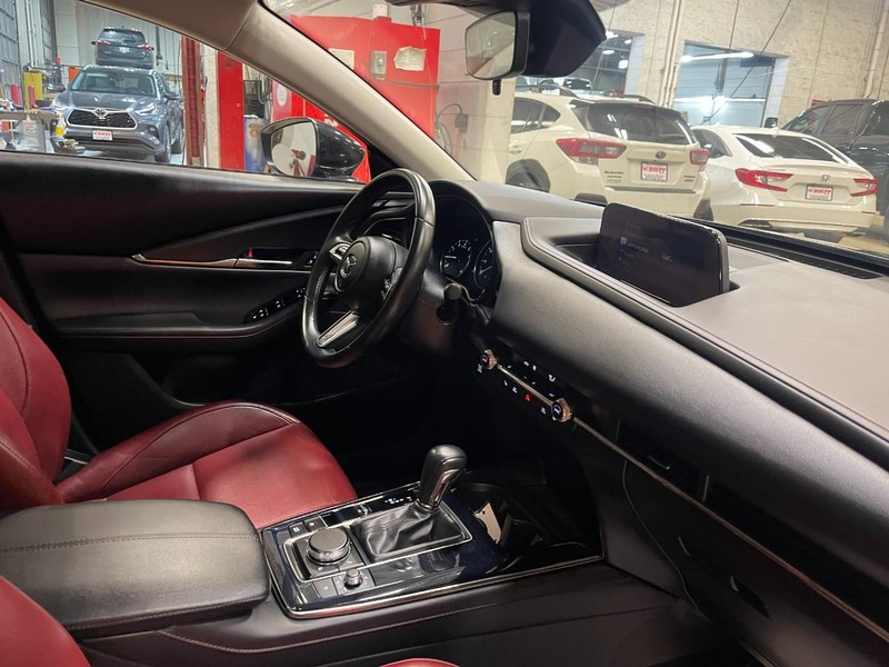 Mazda CX-30 Vehicle Image 09