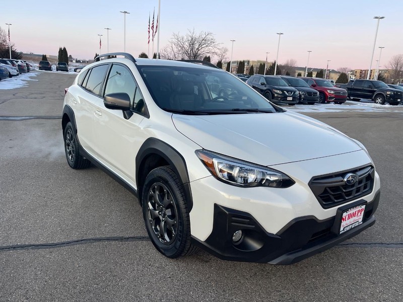 Subaru Crosstrek Vehicle Image 02