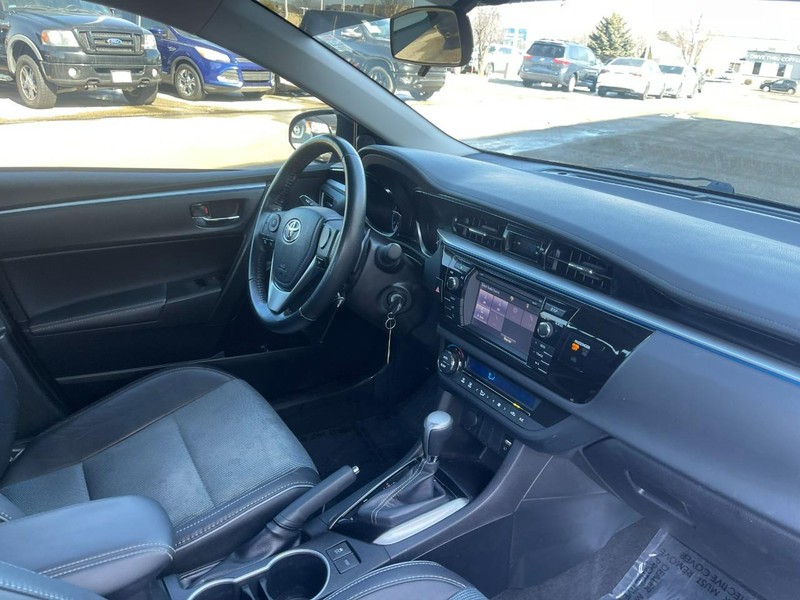 Toyota Corolla Vehicle Image 06