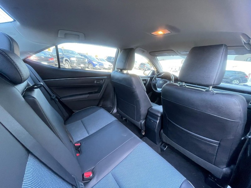 Toyota Corolla Vehicle Image 10