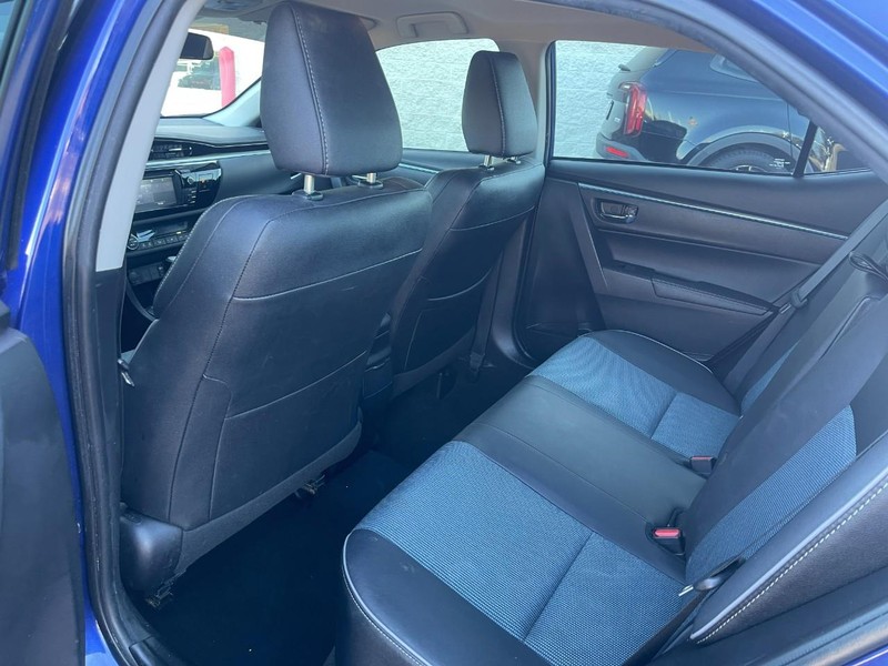 Toyota Corolla Vehicle Image 13