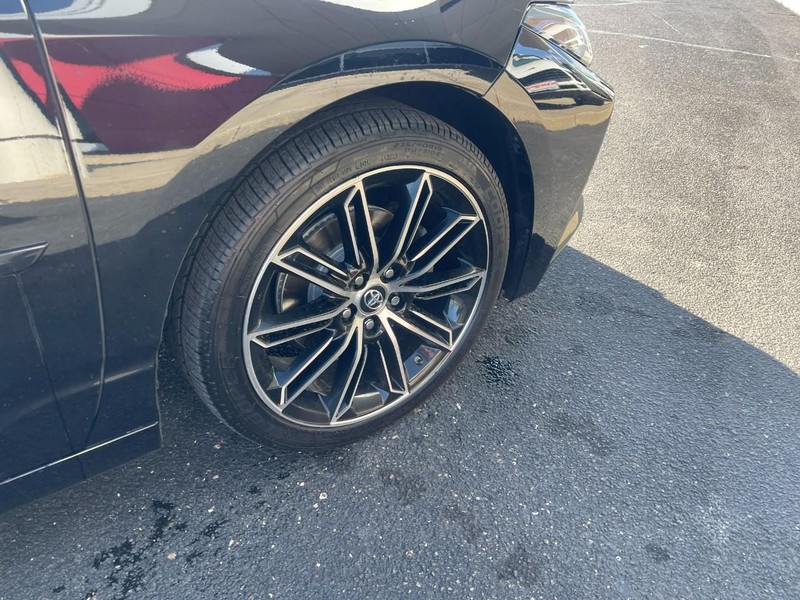 Toyota Avalon Vehicle Image 07