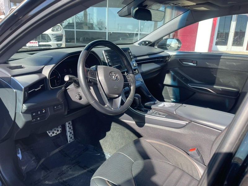 Toyota Avalon Vehicle Image 22