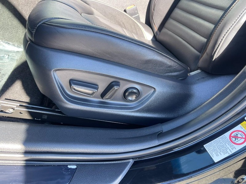 Toyota Avalon Vehicle Image 23