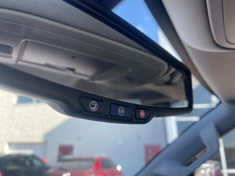 Chevrolet Silverado 1500 Vehicle Image 17