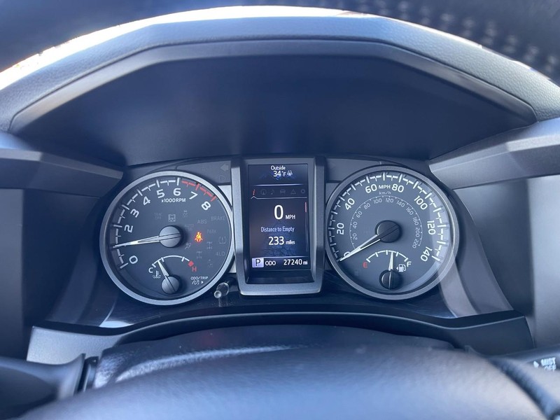 Toyota Tacoma 4WD Vehicle Image 23