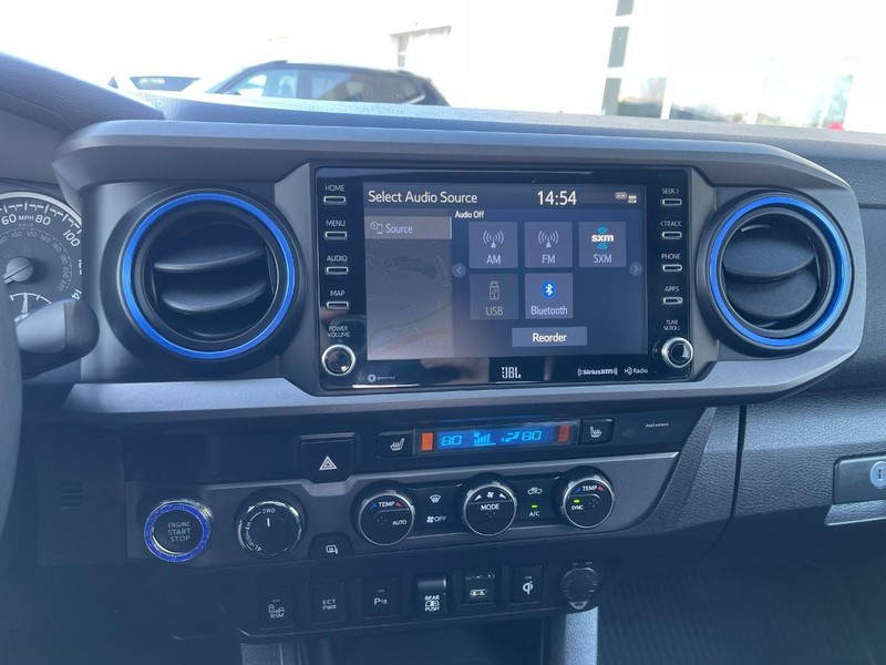 Toyota Tacoma 4WD Vehicle Image 25