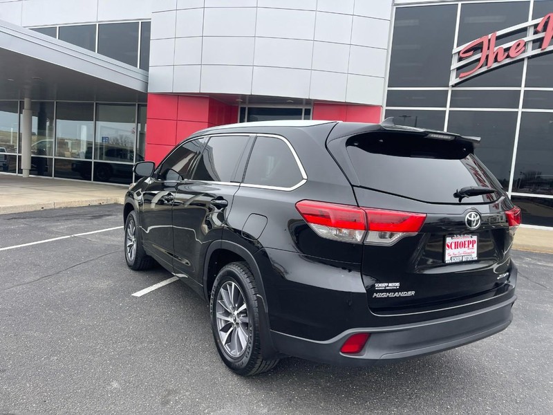 Toyota Highlander Vehicle Image 04