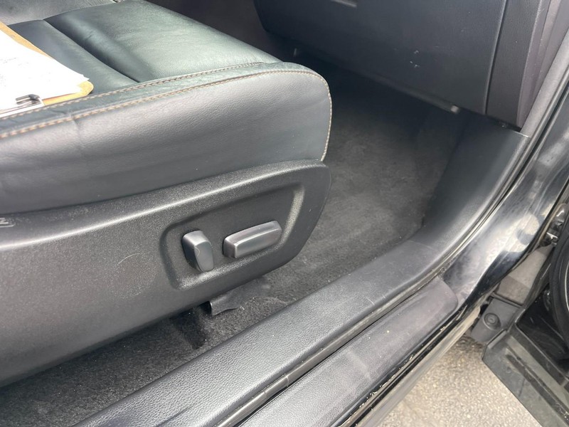 Toyota Highlander Vehicle Image 12